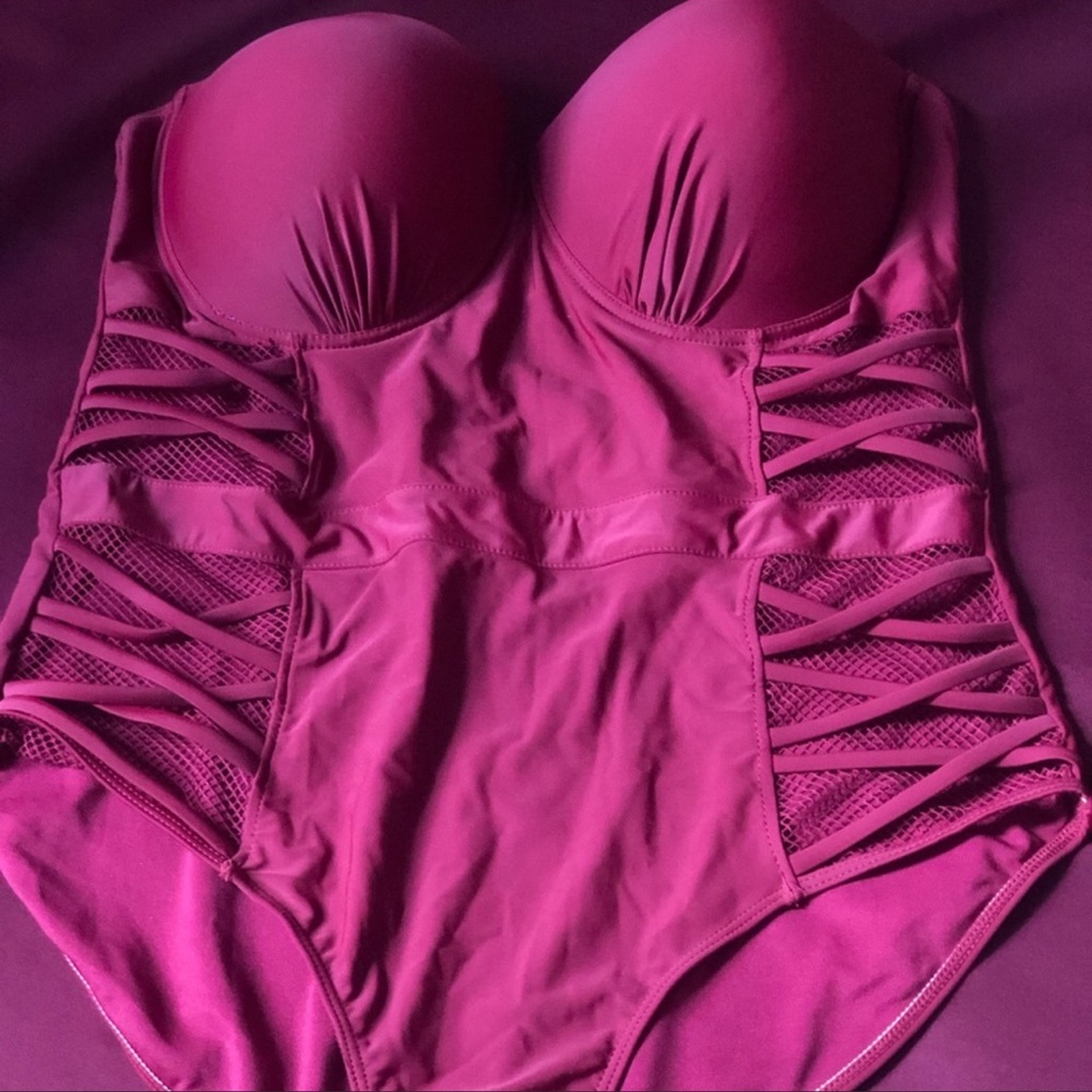 Swim suit